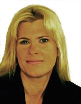 Als Ansprechpartnerin steht Ihnen Frau Rechtsanwältin und Fachanwältin für Strafrecht Dipl.-Jur. Anja Riemann-Uwer zur Verfügung